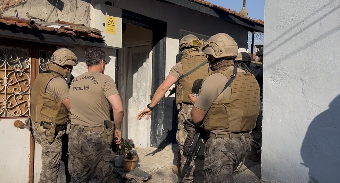 Kapı kırılınca söylediği söz şaşkına çevirdi! 1 Bülten Medya -