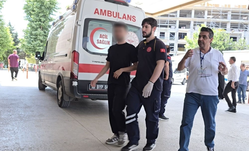 Bursa’nın İnegöl ilçesinde TYT sınavına giren 17 yaşındaki öğrenci, sınav