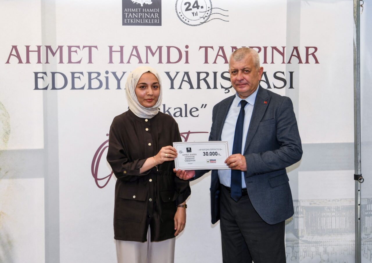 Osmangazi Belediyesi’nin düzenlediği 24. Ahmet Hamdi Tanpınar Edebiyat Yarışması’nda dereceye