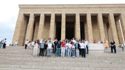 Osmangazi Belediyesi, LGS’ye hazırlanan öğrencileri sınavın ardından Ankara gezisiyle ödüllendirdi.