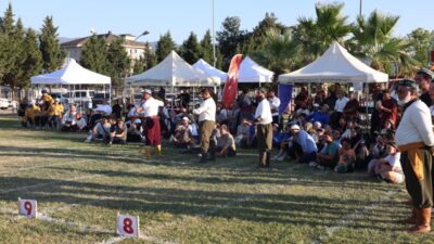 Osmangazi Belediyesi'nin düzenlediği Bursa'nın Fethinin 700. Yılı Türk Sporları Festivali'nde