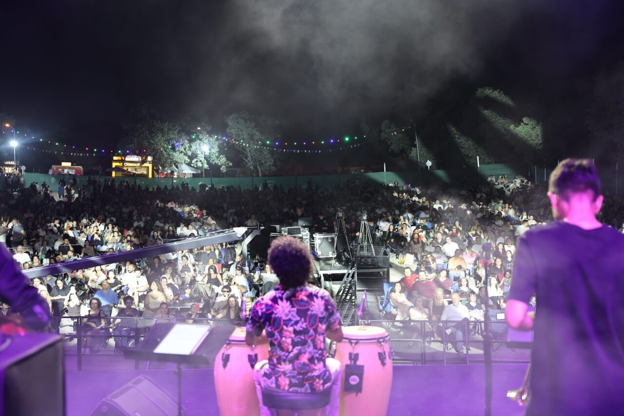 9. Uluslararası Nilüfer Caz Festivali'nin üçüncü gününde sahne alan Emir