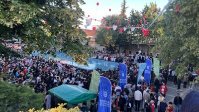 A Milli Futbol Takımı'nın kritik karşılaşmasını takip etmek isteyen binlerce