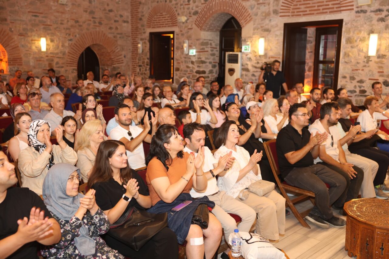 Osmangazi Belediyesi Türk Sanat Müziği Topluluğu’nun Babalar Günü’ne özel sezon