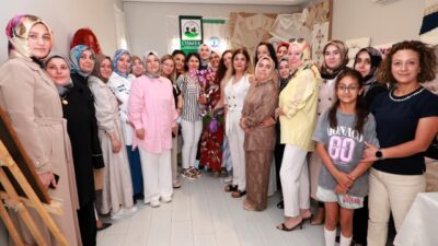 Osmangazi Belediyesi’nin OSMEK kurslarında eğitim alan kadınların yıl boyunca hazırladığı