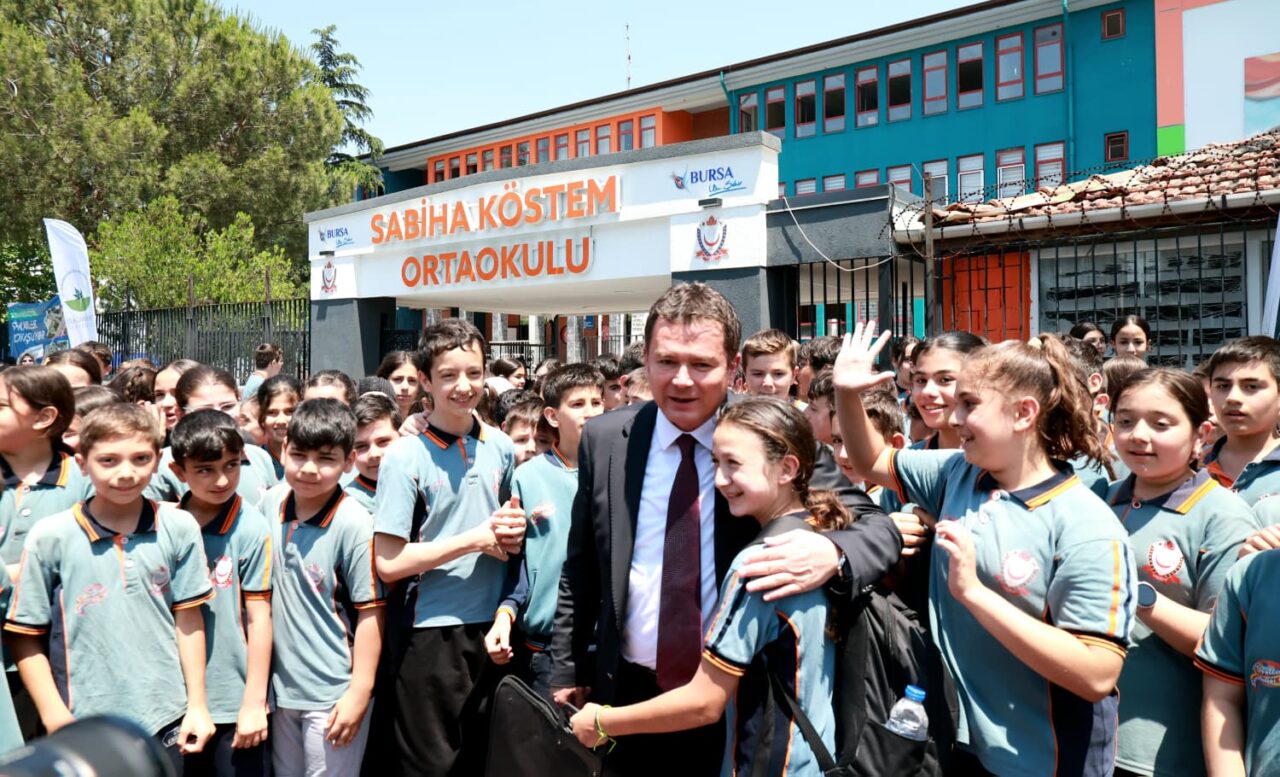 Osmangazi Belediyesi, okul çevresinde güvenliği artırmak ve çocuklara daha fazla