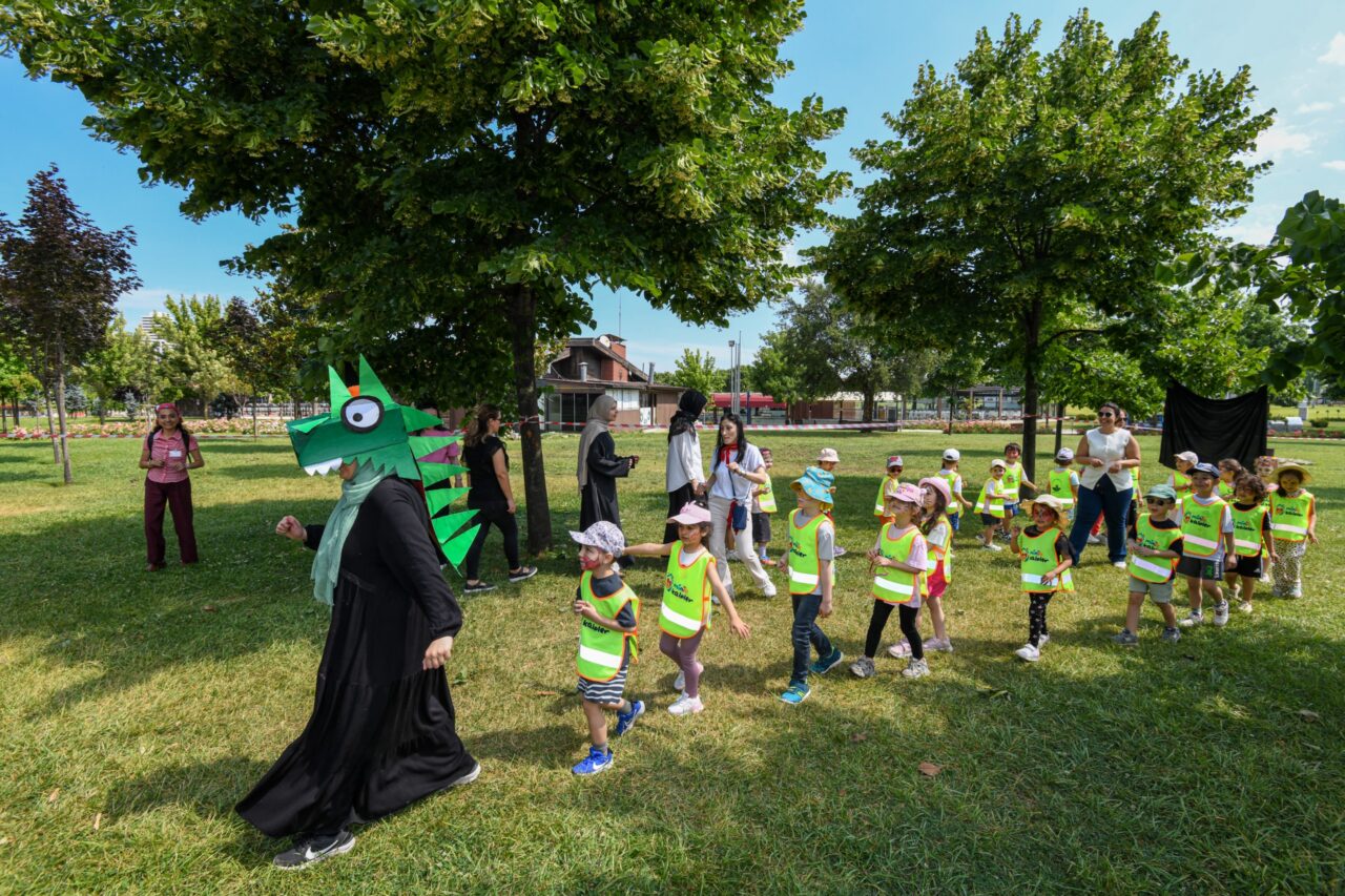 Minikler uçurtmalarla yaza merhaba dedi 1 Bülten Medya -
