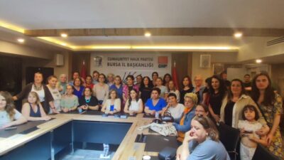 CHP İl Kadın Kolları Başkanları tarafından yapılan ortak açıklamada, parti