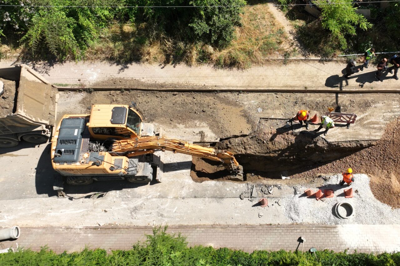 Bursa Büyükşehir Belediyesi, İnegöl'ün iki mahallesinde uzun süredir beklenen kanalizasyon
