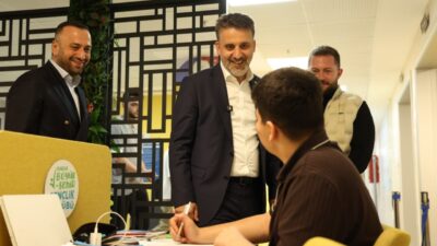 Bursa Büyükşehir Belediyesi, sınav dönemindeki öğrencilere hem çalışma ortamı hem