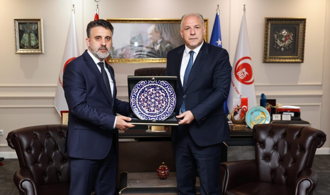 637 yıl sonra aynı noktada buluştular Osmanlı Devleti'nin savaş meydanında şehit olan ilk ve tek padişahı