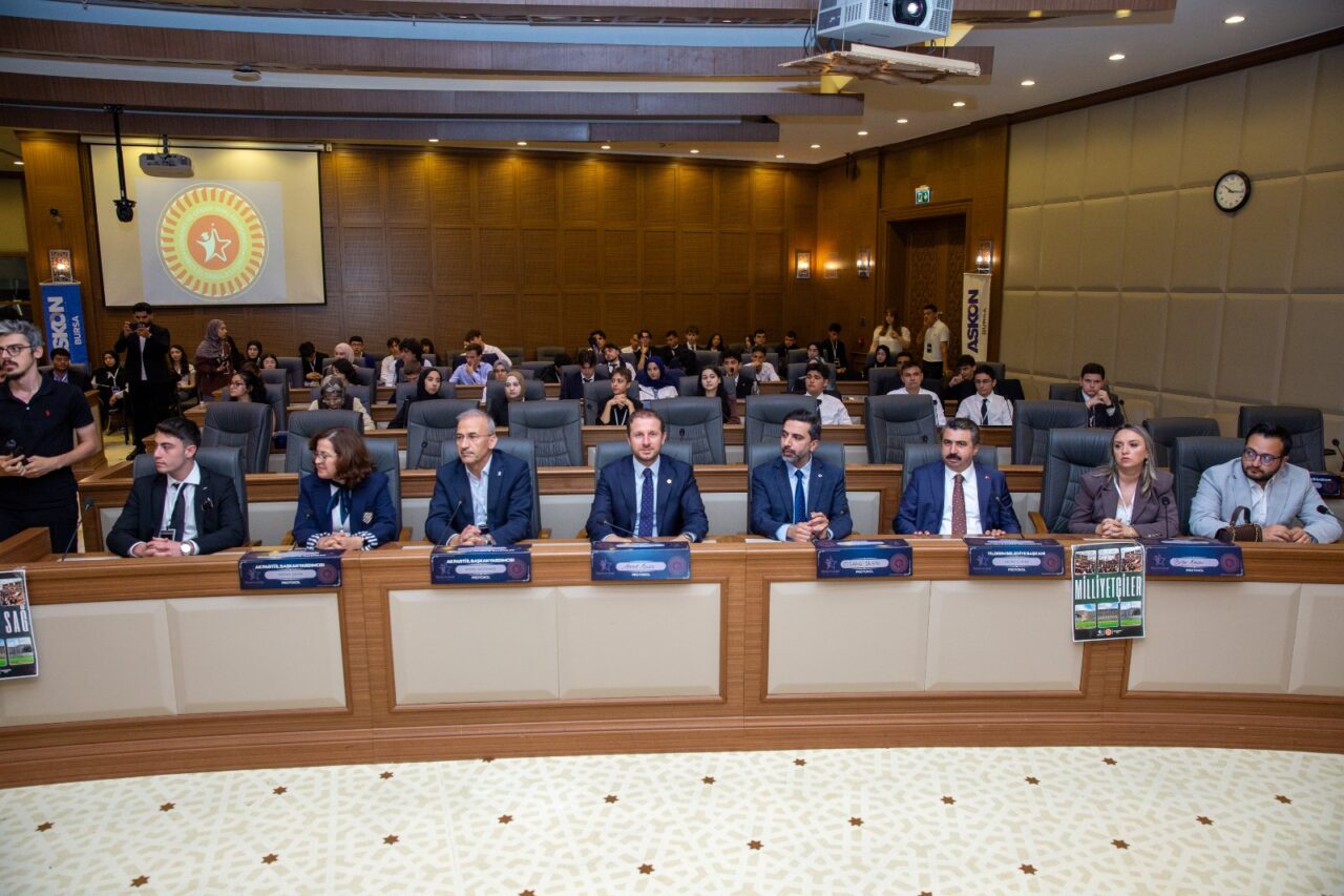 180 öğrenci meclis sıralarında 1 Bülten Medya -