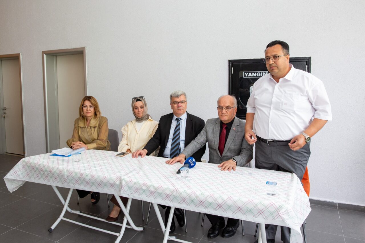 Babalar Günü’nde duygulandıran buluşma 1 Bülten Medya -