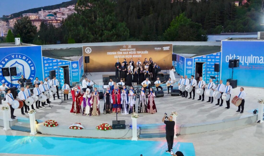 Yıldırım Belediyesi Erguvan Türk Halk Müziği Topluluğu’nun yıl sonu konseri,
