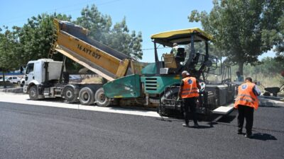 Bursa Büyükşehir Belediyesi, Gürsu’da Yeşil Çevre Caddesi’ni altyapı ve asfalt