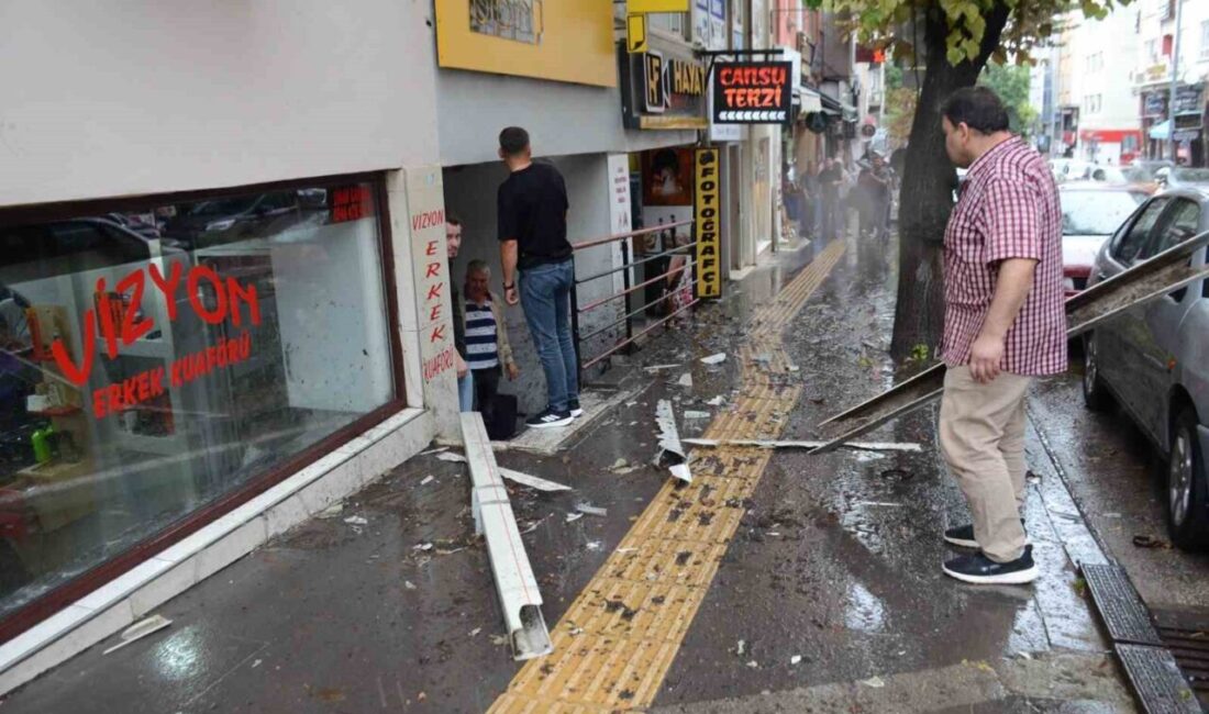 4’üncü kattan aşağı düştü, şans eseri ölen ya da yaralanan olmadı Bilecik’te 4 katlı binanın çatısında bulunan yağmur oluğu kaldırıma düşerken,