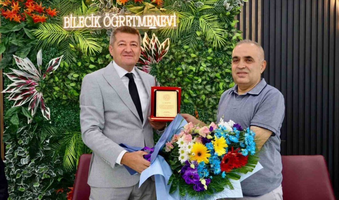 5 yıllık şube müdürüne veda Bilecik’te 5 yılı aşkın süredir İl Millî Eğitim Müdürlüğünde görev