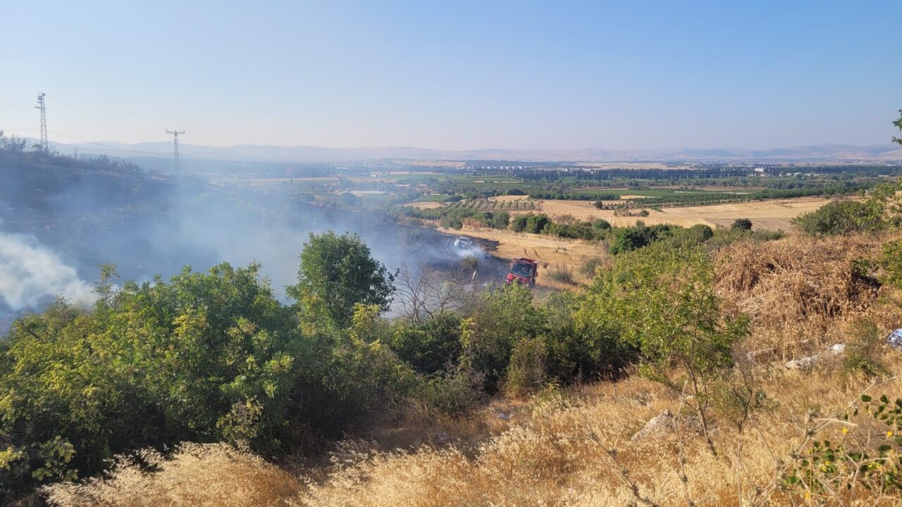 Balıkesir'de alevlere havadan müdahale 1 Bülten Medya -