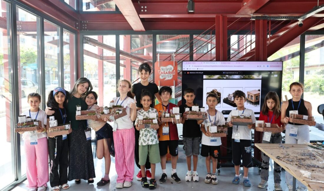 Kırsaldaki çocuklar keşif yolculuğunda Nilüfer Belediyesi'nin "Ders Arası Çocuk Öğrenme Programı" kapsamında Kızılcıklı ve