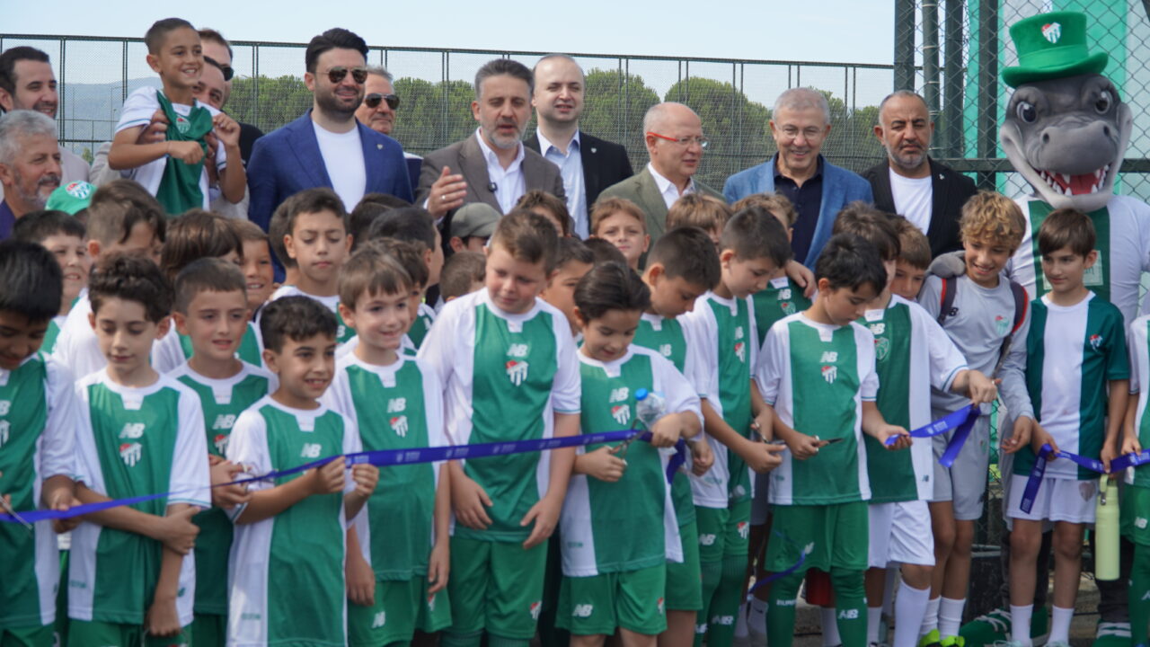 Geleceğin yıldızları bu sahalarda yetişecek! 5 Bülten Medya -