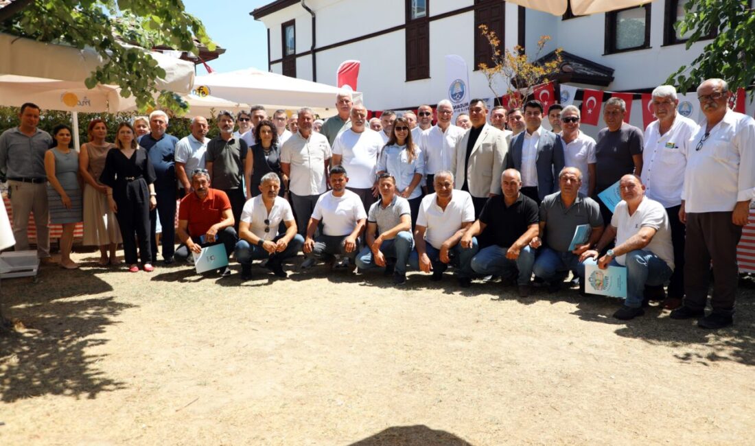 Mudanya Belediye Başkanı Deniz Dalgıç, mahalle muhtarlarıyla bir araya gelerek
