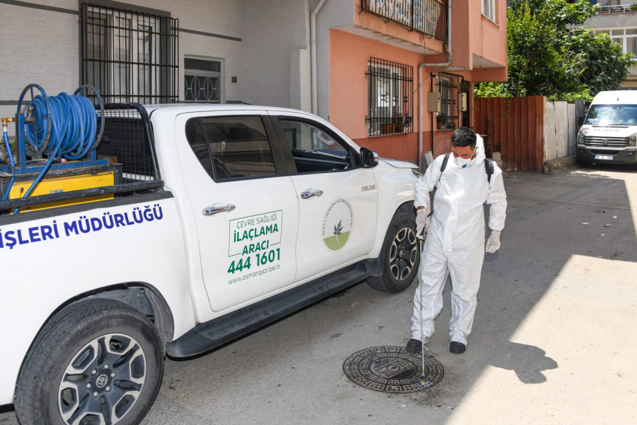 Mahallede ilaçlama yapıldı 2 Bülten Medya -