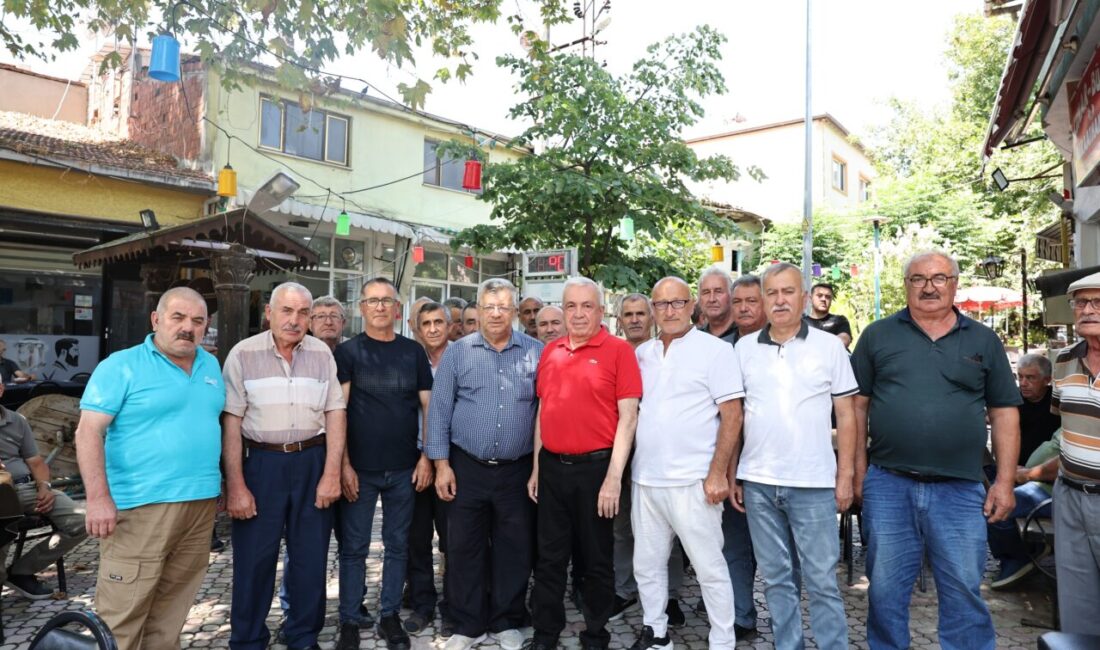 Nilüfer Belediye Başkanı Şadi Özdemir, mahalle muhtarları ve bölge halkı,