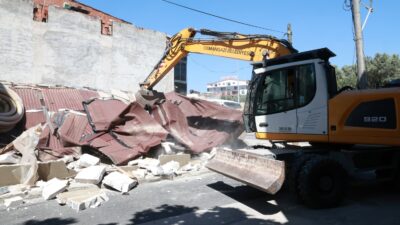 Osmangazi Belediyesi, Hamitler Mahallesi'nde imar mevzuatına aykırı olarak inşa edilen