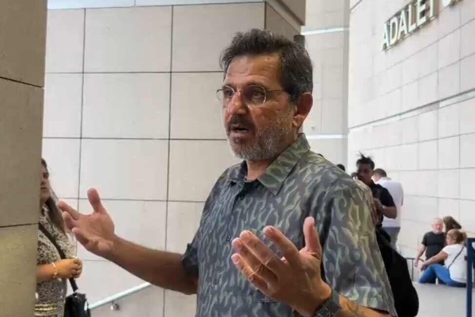 İstanbul Cumhuriyet Başsavcılığı'nın yürüttüğü "Ahbaplar Suç Örgütü" soruşturması kapsamında gazeteci