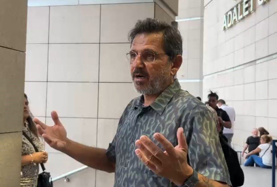 İstanbul Cumhuriyet Başsavcılığı'nın yürüttüğü "Ahbaplar Suç Örgütü" soruşturması kapsamında gazeteci