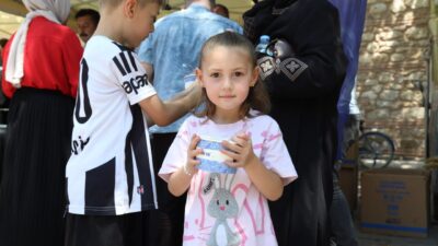 Bursa Büyükşehir Belediyesi, Muharrem ayı dolayısıyla sürdürdüğü aşure ikramlarına Yenişehir