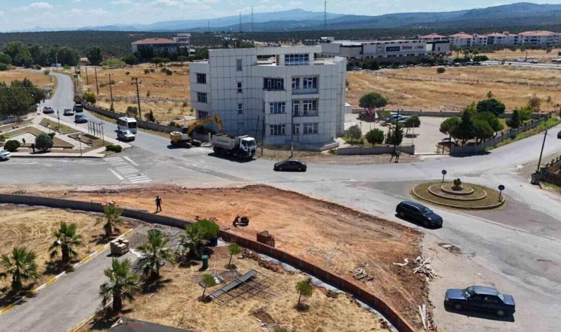 Ayvalık’ın 7. akıllı kavşağı bölge trafiğine nefes aldıracak Balıkesir’in Ayvalık ilçesinde; yeni akıllı kavşağın hizmete girmesiyle birlikte bölgede