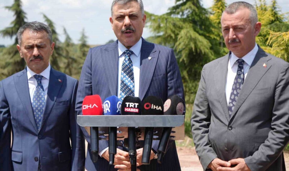 İçişleri Bakanı Mustafa Çiftçi, çeşitli ziyaretler için geldiği Kocaeli’de Büyükşehir