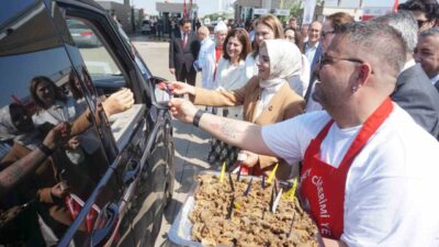 Aile ve Sosyal Hizmetler Bakanı Mahinur Özdemir Göktaş, bir dizi