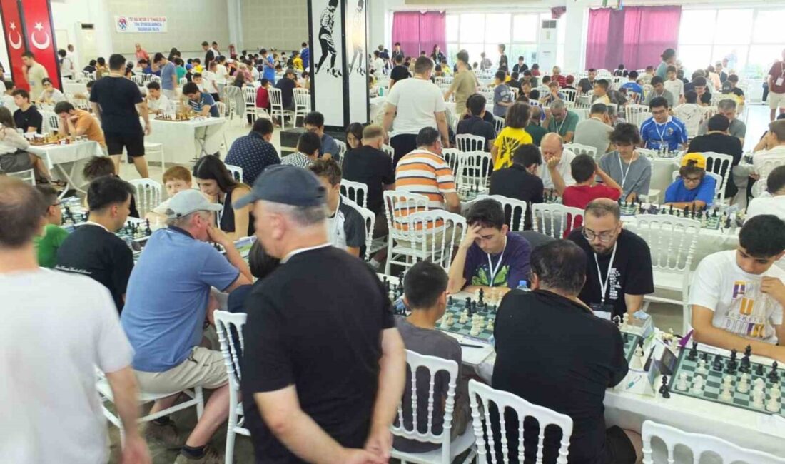 Burhaniye ilçesinde, Belediyenin ev sahipliğinde düzenlenen 2. Burhaniye-Ören Uluslararası Açık