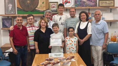 Türkiye’nin ve Balıkesir’in adını dünyaya duyuran, şampiyon sporcu çocuk Emrah