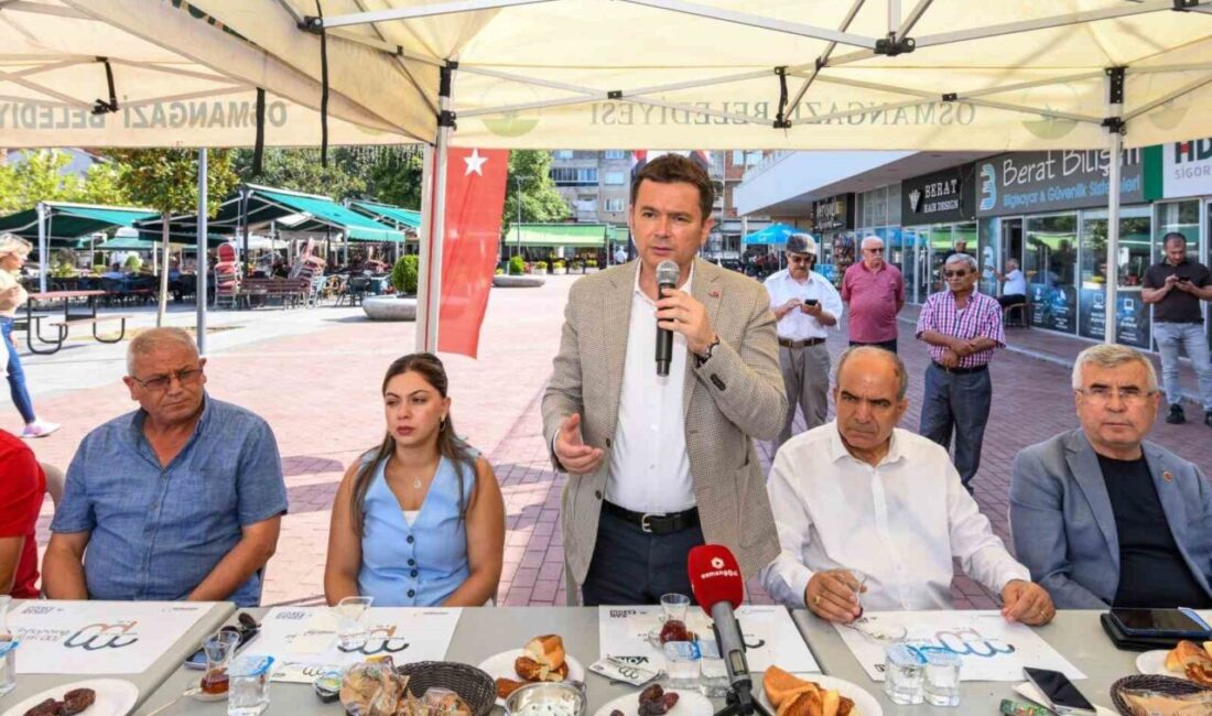 Başkan Aydın’dan 136 mahalle için eşit hizmet vurgusu Osmangazi Belediye Başkanı Erkan Aydın, mahalle buluşmalarına bir yenisini daha