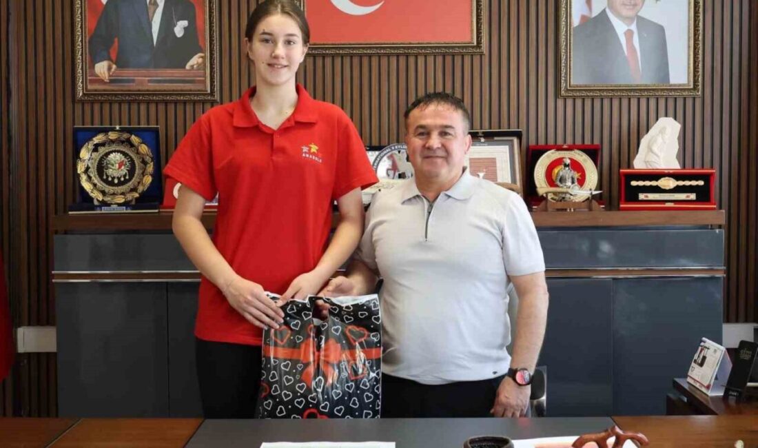 Bilecikli sporcu TVF Spor Lisesi’ni kazandı Bilecikli sporcu Ayşe Beren Balcı, Ankara TVF Spor Lisesi’ni kazandı.
