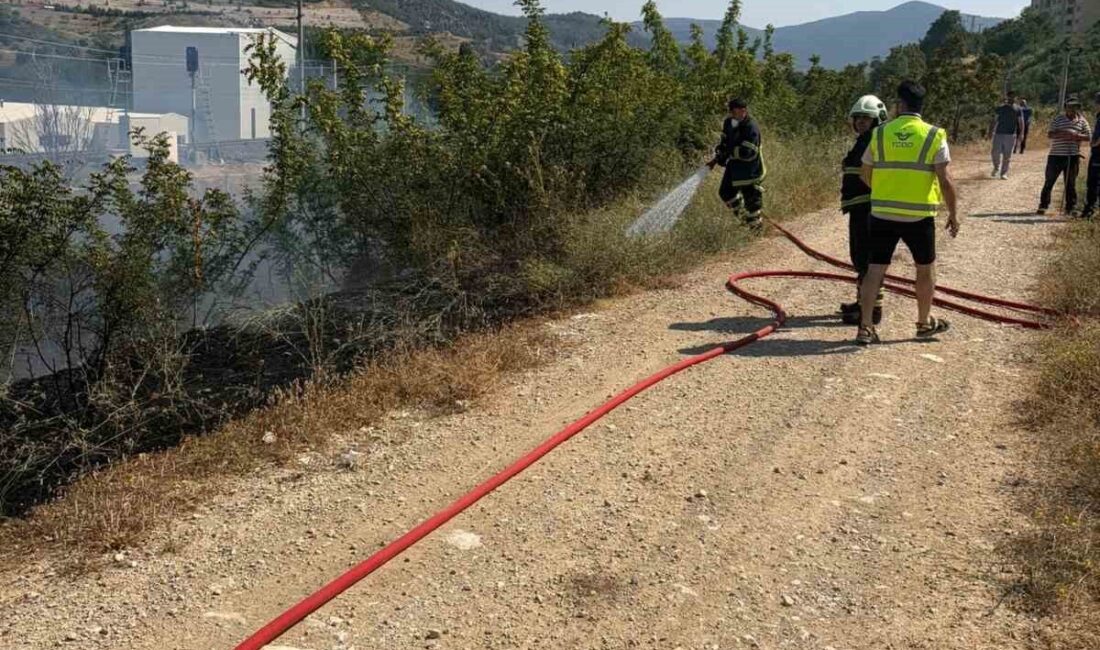 Bilecik’te YHT hattı yakınında çıkan otluk yangını anında söndürüldü Bilecik’te Yüksek Hızlı Tren (YHT) hattı yakınında çıkan otluk yangını