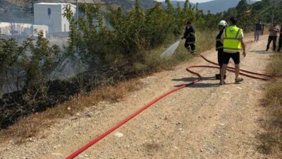 Bilecik’te Yüksek Hızlı Tren (YHT) hattı yakınında çıkan otluk yangını