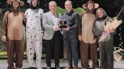 Burhaniye ilçesinde, 7.Burhaniye Kitap Fuarı yüzlerce kitap meraklısını buluştururken, fuarda