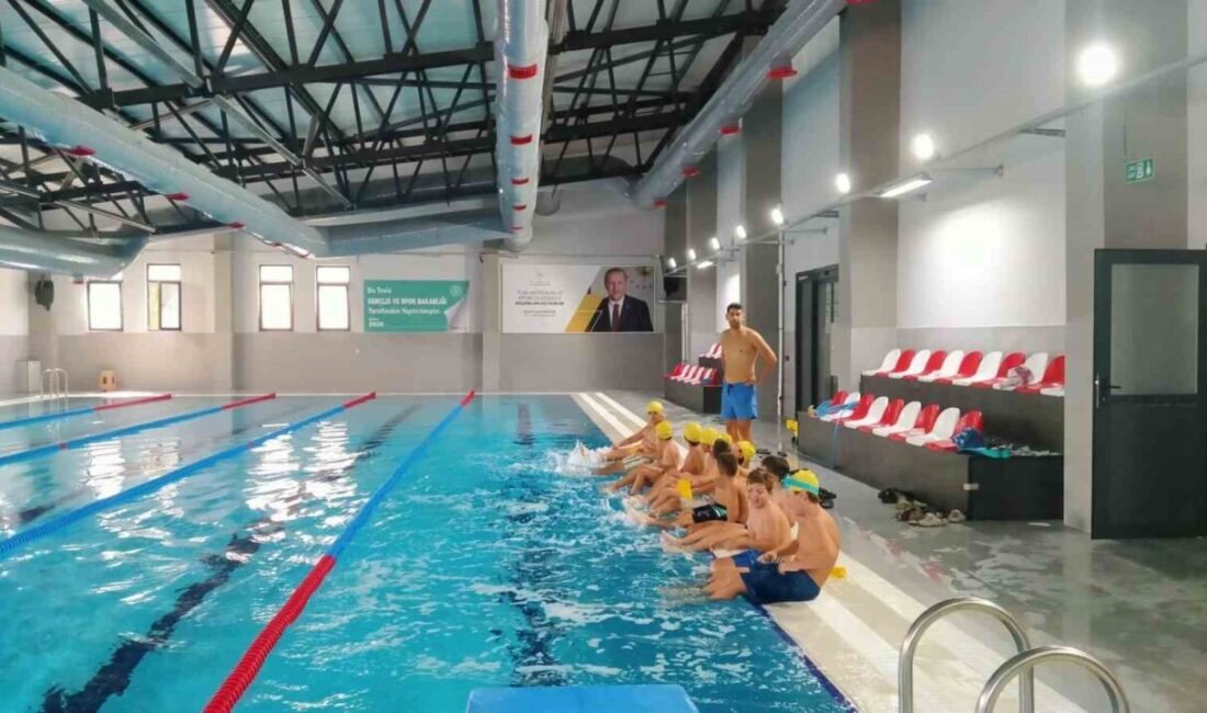 Burhaniye ilçesinde, müftülüğün camilerde açtığı yaz Kur’an kursları devam ederken,