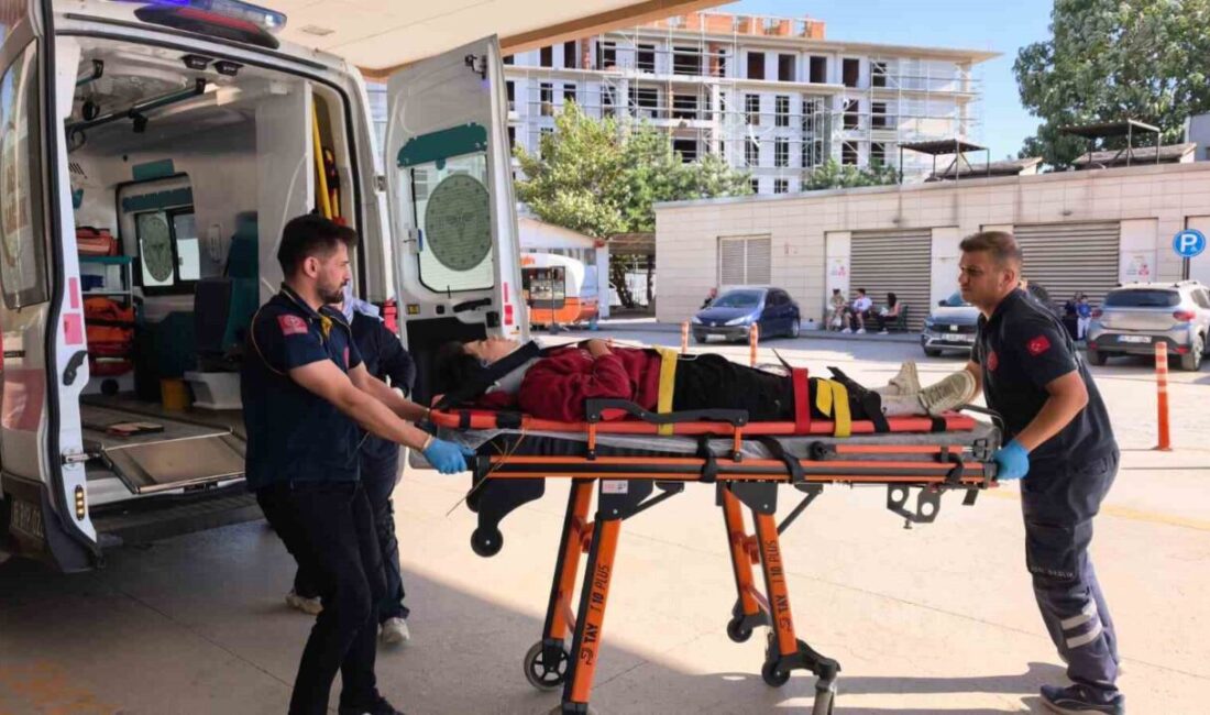 Bursa’da kontrolden çıkan motosiklet dere yatağına uçtu: 1 yaralı Bursa’nın İnegöl ilçesinde kontrolden çıkan motosikletin dere yatağına uçtuğu kazada