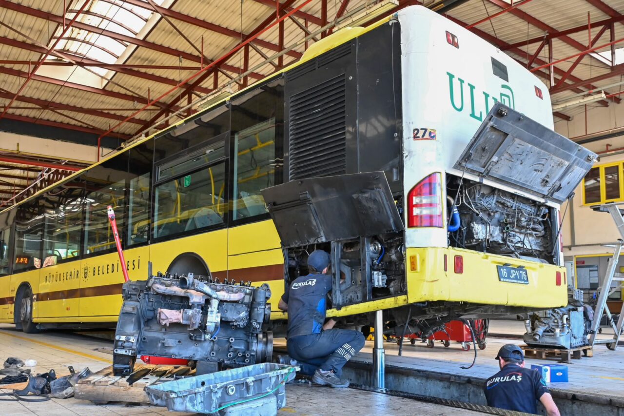Bursa Büyükşehir Belediyesi iştiraki BURULAŞ, toplu taşıma araçlarının bakım ve