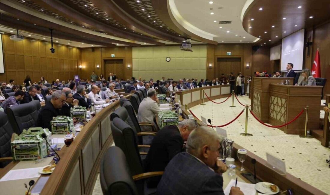 Büyükşehir Meclisi’nden stratejik kararlar Bursa Büyükşehir Belediye Meclisi’nin Temmuz ayı üçüncü oturumunda il genelinde