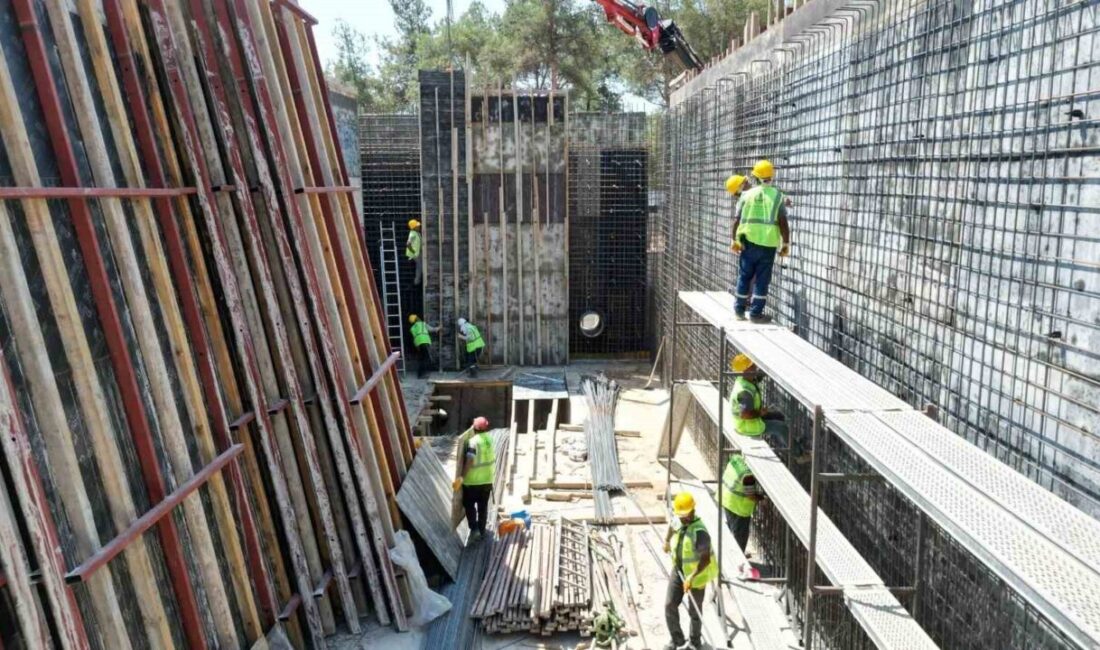 Büyükşehir’den Demirtaş’a 10 bin metreküplük yeni su deposu Bursa Büyükşehir Belediyesi, kent genelinde sürdürdüğü içme suyu arz güvenliğine