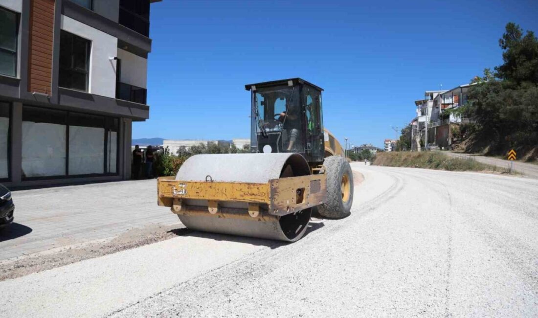 Büyükşehir’den Kurşunlu’da ulaşım hamlesi Bursa Büyükşehir Belediyesi, Gemlik ilçesi Kurşunlu Mahallesi’nde gerçekleştirdiği çift kat