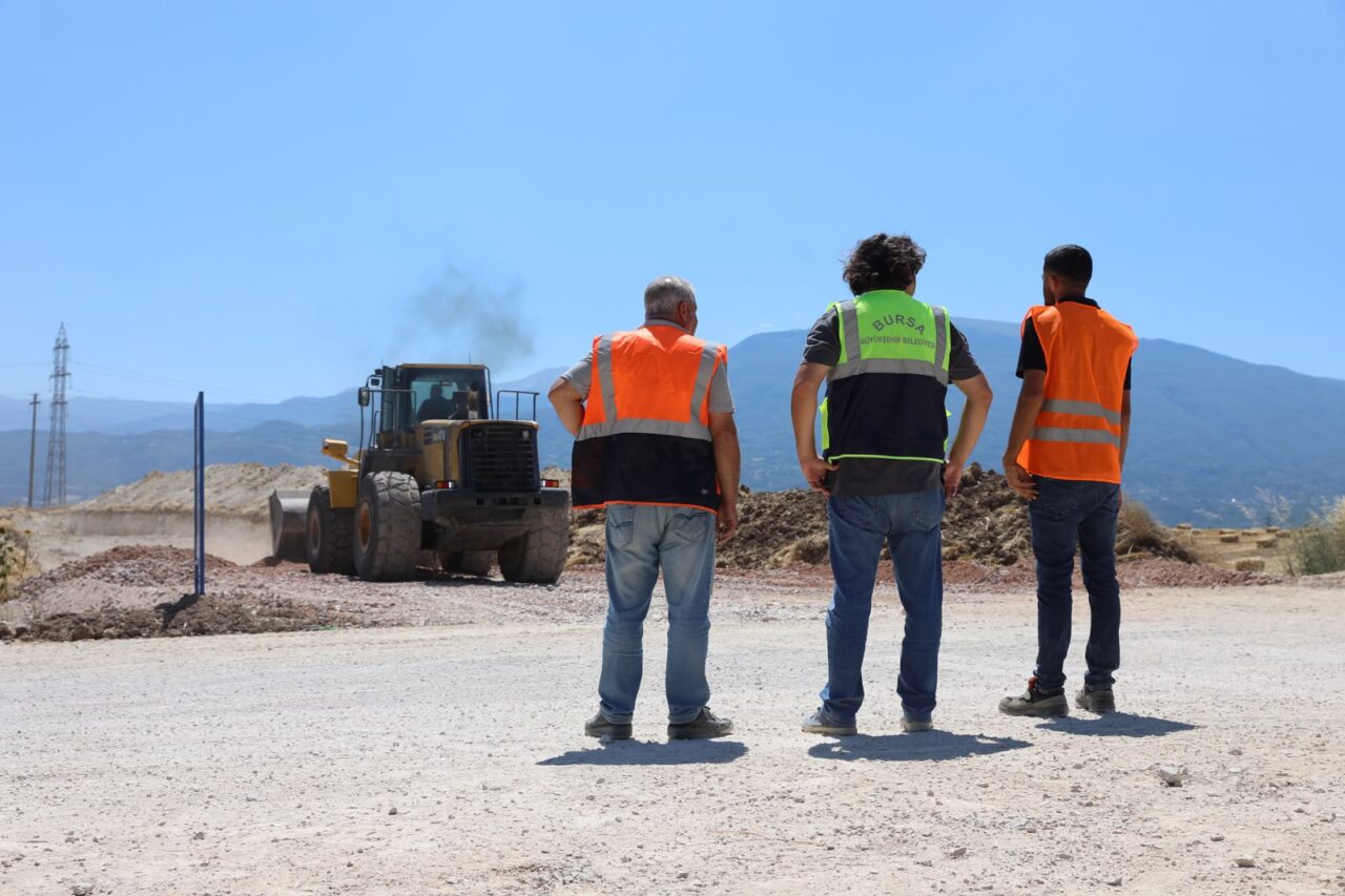 Bursa Büyükşehir Belediyesi, İnegöl'de dört mahalleyi kapsayan 18 kilometrelik yeni