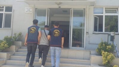 Çanakkale’de jandarma ekiplerince gerçekleştirilen huzur uygulamasında farklı suçlardan aranan 64