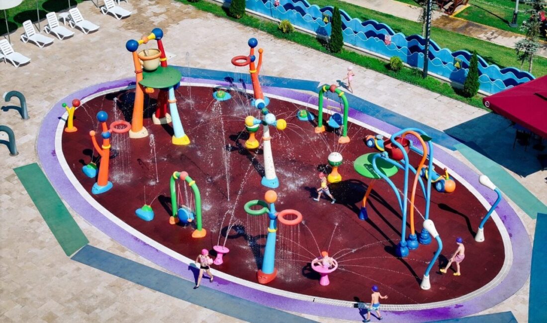 Değirmendere Aquapark, yaz sezonunda çocukların en çok tercih ettiği eğlence